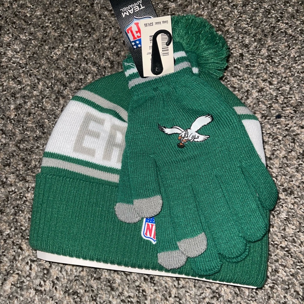 Philadelphia Eagles Throwback Cuffed Knit Beanie and Gloves Set